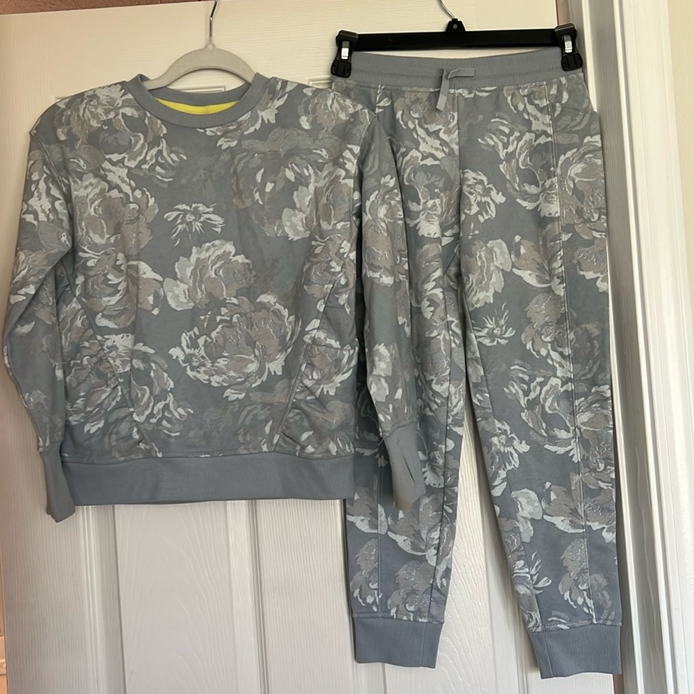 Girls matching sweater suit